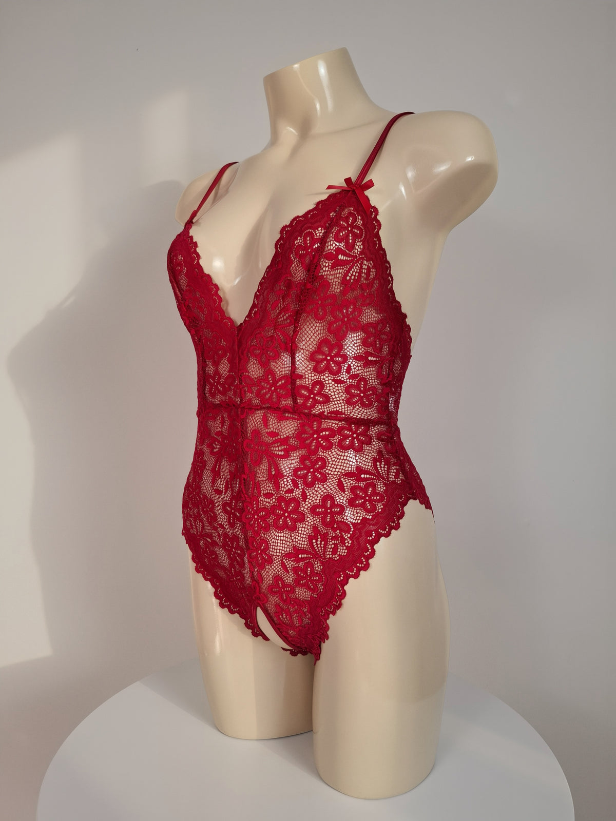 Love In Lace Bodysuit | Red