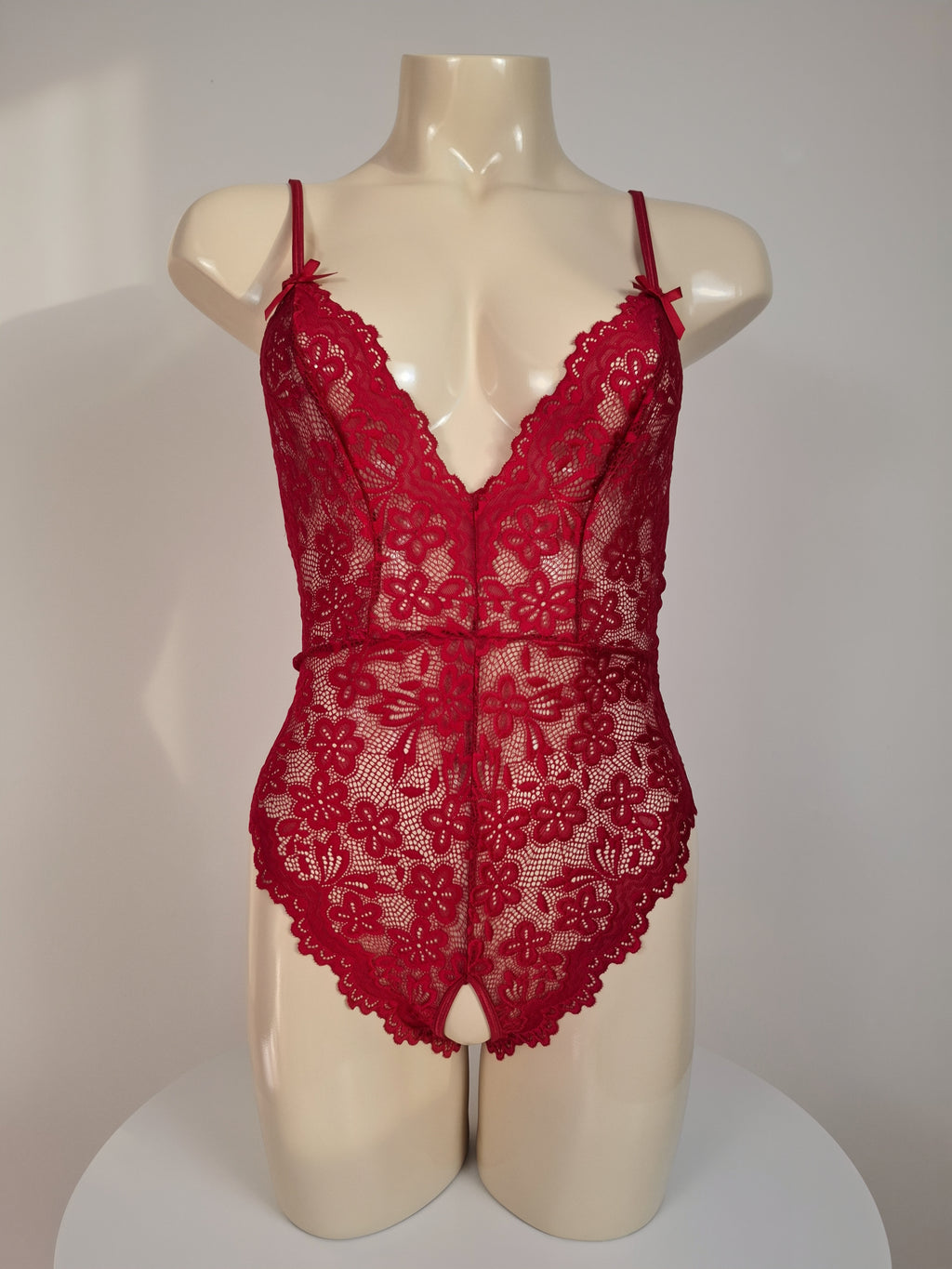 Love In Lace Bodysuit | Red