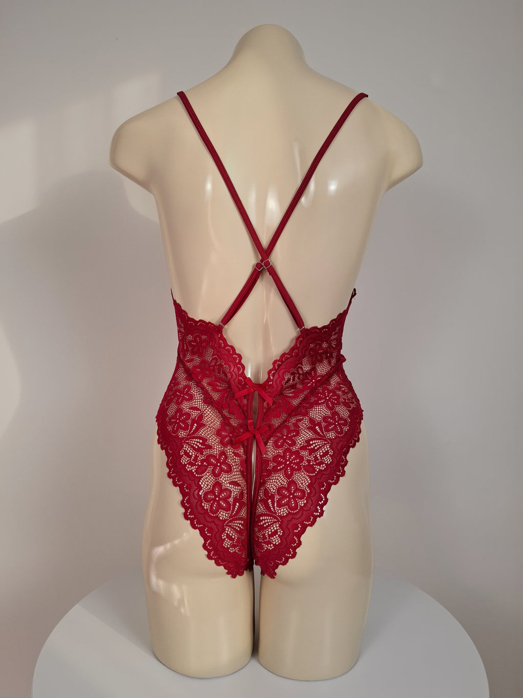 Love In Lace Bodysuit | Red