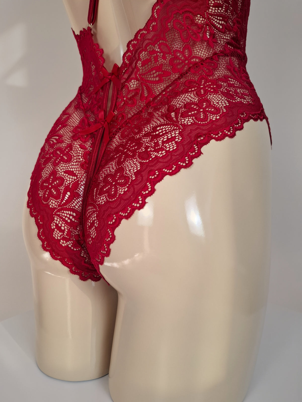 Love In Lace Bodysuit | Red