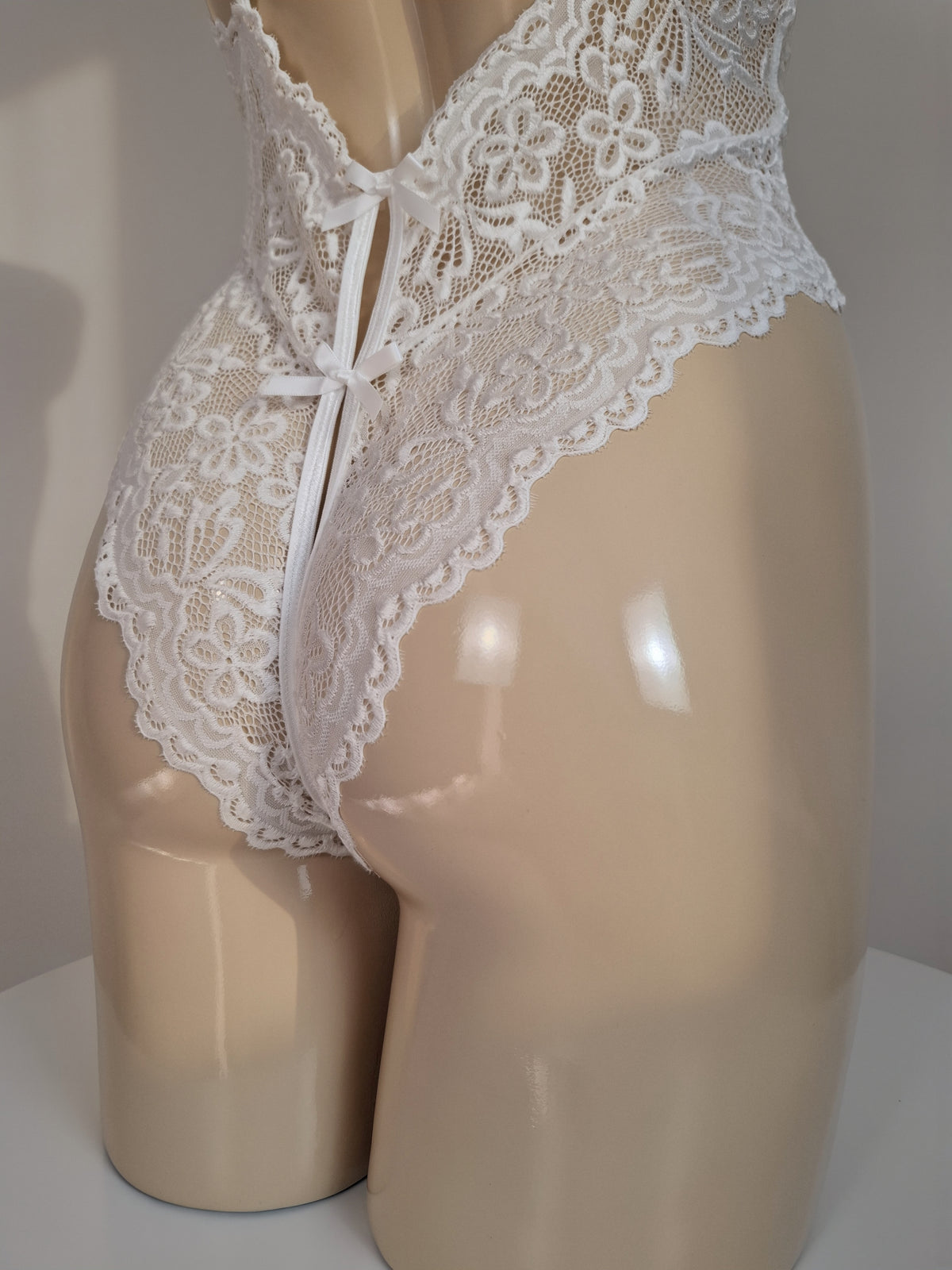 Love In Lace Bodysuit | White
