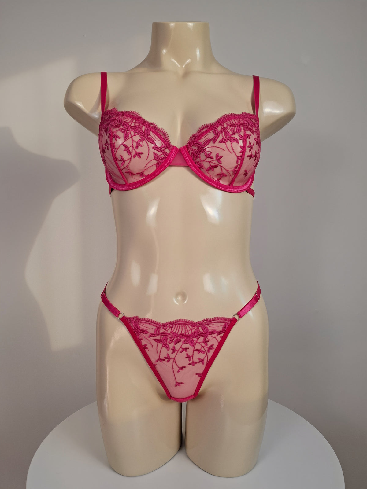 Raspberry Rose Set
