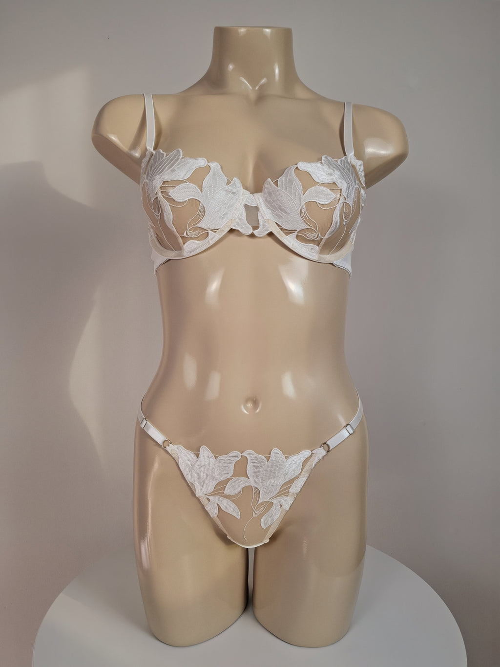 White Lily Set