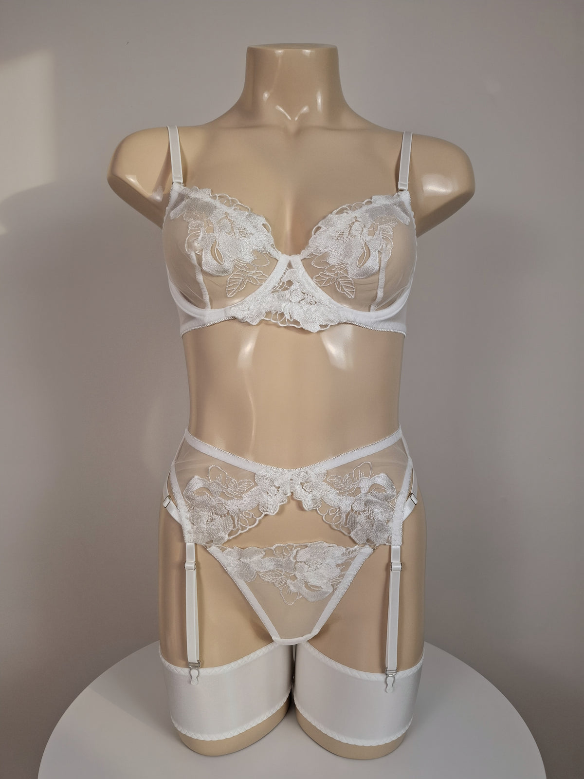 White Wonder Set